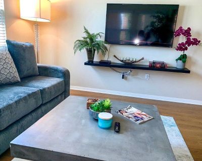CAPTIVATING 1210 sqft. RESORT-STYLE, private rental @IrvineSpectrum !