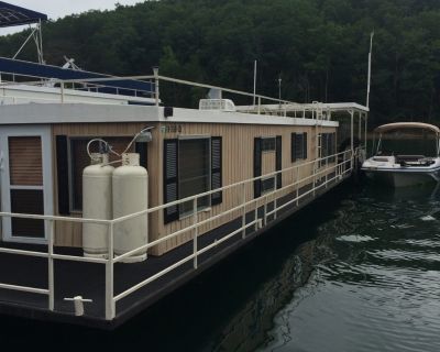 63 x 16 Stephens Houseboat