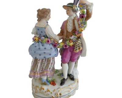 Late 19th Century Meissen Figurine Dancing Couple Boy & Girl With Flowers Garland