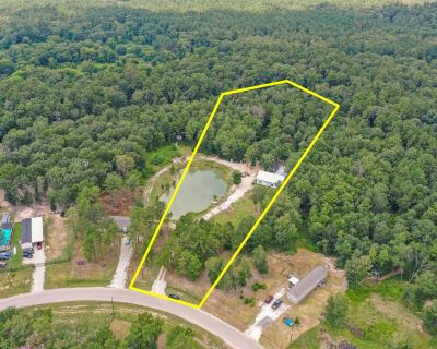 1 Bedroom 1BA 1500 ft Single Family House For Sale in Cleveland, TX