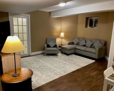 1 Bedroom 2293 ft Furnished House For Rent in Niagara Falls, ON