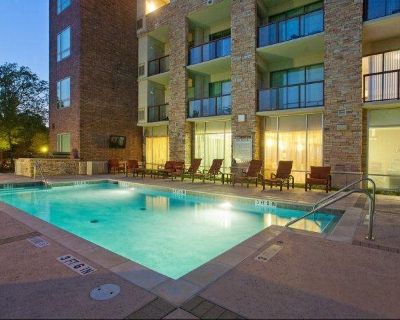 3 Bedroom 2BA Pet-Friendly Apartment For Rent in Austin, TX