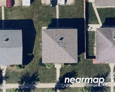 Bankruptcy Property in Milwaukee, WI 53225 - W Florist Ave