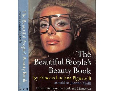 How To Achieve The Look And Manner Of The World's Most Attractive Women PIGNATELLI, Luciana [122] pp. The McCall Publishing Company 1971 Fourth Printing 9 1/2" x 6 3/8" Jacket design by Muriel Nasser They say that when in Rome do as the Romans do. Pignatelli, a leading member of Rome s midcentury glitterati, makes the case that one should do as the Romans do even when not in Rome. In this jet s...