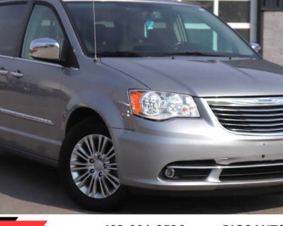 Used 2015 Chrysler Town &amp; Country Touring-L