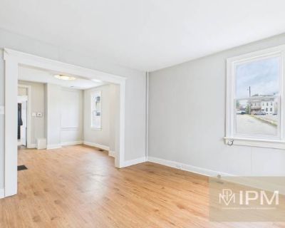 3 Bedroom 1BA 1037 ft Pet-Friendly Apartment For Rent in York, PA