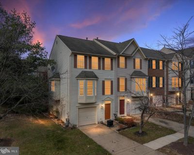 3 Bedroom 2BA 1840 ft Townhouse For Sale in Columbia, MD