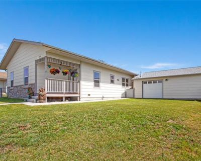 4 Bedroom 2BA 1238 ft Single Family Home For Sale in BUTTE, MT