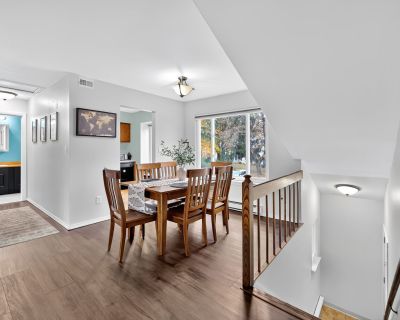 2 Bedroom 1BA 1072 ft Condo For Sale in South Windsor, CT