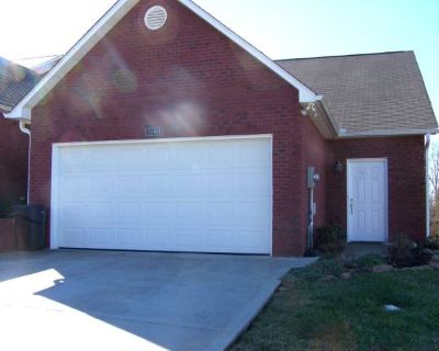 2 Bedroom 2BA 1422 ft Apartment For Rent in Knoxville, TN