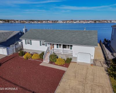 3 Bedroom 2BA 1570 ft House For Rent in Toms River, NJ