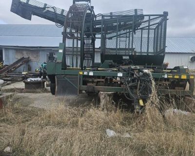 8 row Arts Way Beet lifter for parts