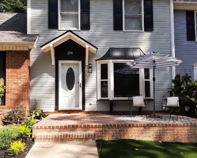 2 Bedroom 3BA 1184 ft Pet-Friendly Townhouse For Rent in Spartanburg, SC