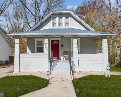 3 Bedroom 1BA 1237 ft Single Family House For Sale in Barrington, NJ