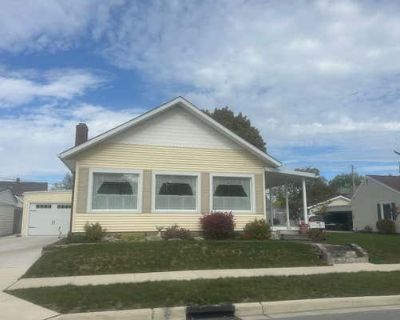 3 Bedroom 1BA 1092 ft Single Family Home For Sale in WAPAKONETA, OH