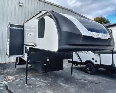 2024 Airstream 2902 Truck Camper