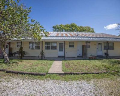 1 Bedroom 1BA 800 ft Apartment For Rent in Callaway County, MO