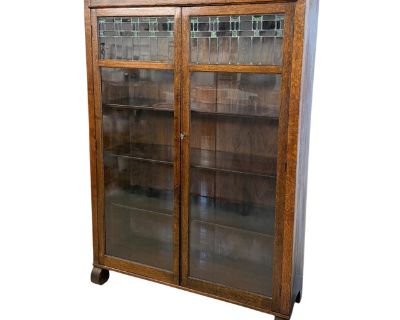 Antique Arts and Crafts Oak 5-Shelf Bookcase With Stained Glass Doors