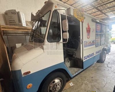 18' Chevrolet P30 Soft Serve Ice Cream Truck Mobile Vending Unit