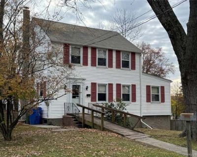 3 Bedroom 1BA 1266 ft Single Family Home For Sale in GOSHEN, NY