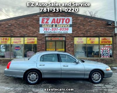 2006 Lincoln Town Car Signature Limited