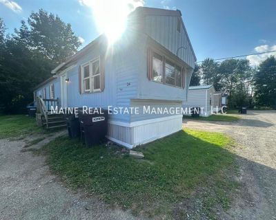 2 Bedroom 1BA 720 ft Pet-Friendly Single-family home For Rent in Old Town, ME