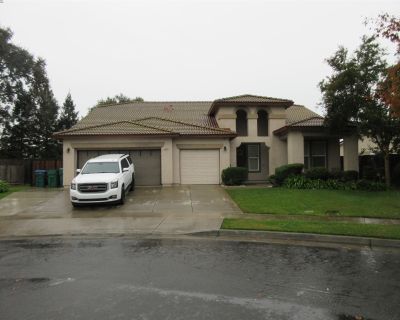 4 Bedroom 3BA 2538 ft Single Family House For Sale in Stockton, CA