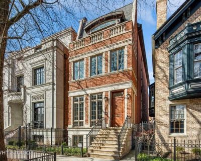 Kenia Lievanos (Has a Room) on iROOMit. Room in the 1 Bedroom 1BA Pet-Friendly...