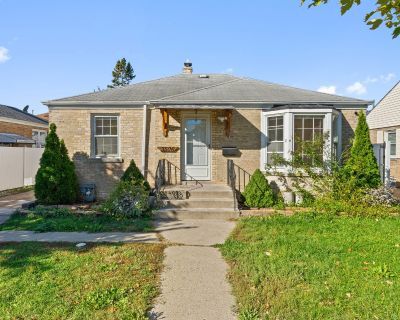 5 Bedroom 2BA 2000 ft Apartment For Rent in Franklin Park, IL