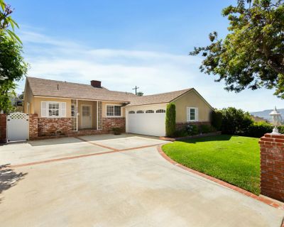 3 Bedroom 2BA 1427 ft Single Family House For Sale in Burbank, CA