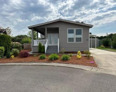 3 Bedroom 2BA 1728 ft Mobile Home For Rent in Salem, OR