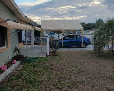 Room For Rent in 2BR 1BA Property, Beverly Hills, FL