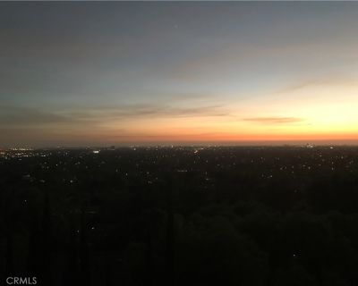 5 Bedroom 4BA 6000 ft Apartment For Rent in North Tustin, CA