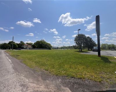 4760 ft Commercial Property For Rent in Lockport-Town, NY