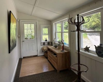 51 Spruce Street. image_url. In unit laundry Dishwasher Recently renovated Some paid utils Microwave Range Unit Amenities dishwasher in unit laundry microwave range refrigerator recently renovated Property Amenities on-site laundry. 1 Bedroom. 1 Bathroom. 1100 ft