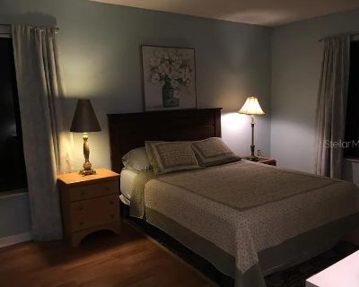 2 Bedroom 2BA 979 ft Apartment For Rent in Palm Harbor, FL