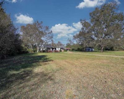 3 Bedroom 1BA 1456 ft Single Family Home For Sale in TEXARKANA, AR