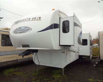 2011 Montana Mountaineer 295RKD Rear Kitchen Fifth Wheel