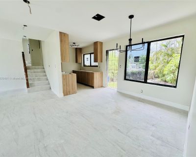 3 Bedroom 2BA 1544 ft Apartment For Rent in Fort Lauderdale, FL