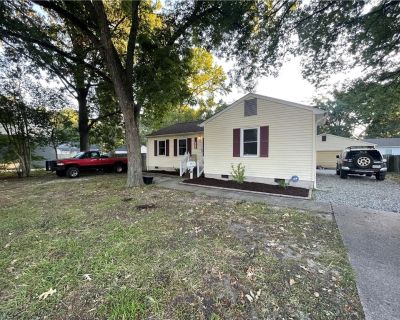 3 Bedroom 1BA 1061 ft Single Family House For Sale in Newport News, VA