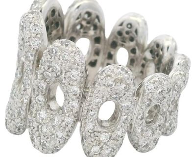 Contemporary 18K White Gold Pavé Diamond Link Band Ring, 3 Carats