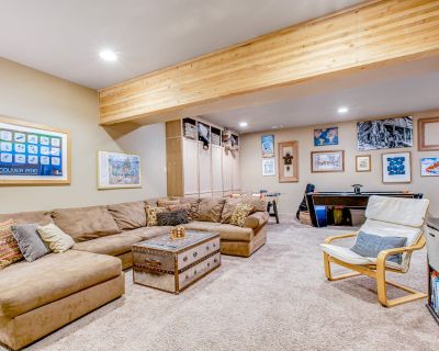 1BA House Vacation Rental in Creek Run Lodge (Lower), Snoqualmie Pass, WA