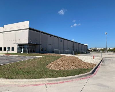Warehouse/Office Space Available! Cubework San Antonio