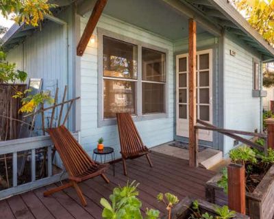 2 Bedroom 2BA 982 ft Single Family Home For Sale in SANTA ROSA, CA