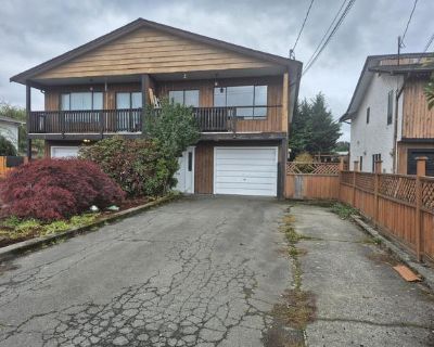 Key Features: 4 Bedrooms, 2 Bathrooms In-unit laundry Garage and driveway parking Fenced backyard Heating: Electric baseboards Pets allowed (maximum of 1 pet; Pet Deposit: $1,350, if applicable) Location Highlights: Address: 6164 Somenos Road Centrally located in a family-oriented neighborhood near multiple schools, restaurants, and grocers. Lease Required: Available: Immediately 1-Year Lease R...