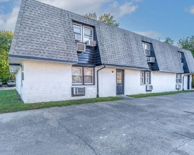 504 Ashlawn DR # 3. Property for Rent in Norfolk, VA for $1,250 with 2 bedrooms and 1 full bath. This 725 square foot property was built in 1974.. It's easy to schedule a self-showing between 9AM & 5PM directly on our website. Click LEARN MORE under Available Properties, scroll down to the property you are interested, then select "Schedule a Showing" the gray link on the left. You will need a m...