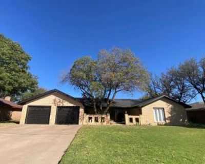 3.0 Bath Preforeclosure Property in Levelland, TX 79336 - Dogwood Ln