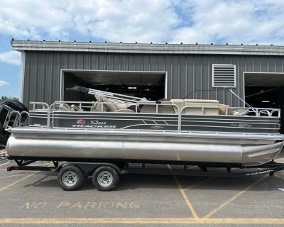 2023 Sun Tracker Fishin' Barge 22 DLX Pontoon Boats Gaylord, MI