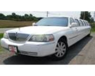 2004 Lincoln Town Car