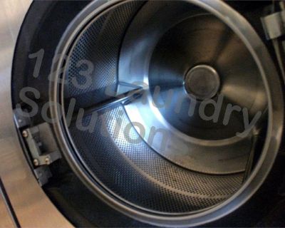 Speed Queen Front Load Washer 208-240v Stainless Steel SC35MD2YU40001 Used